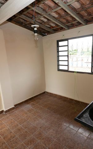 Casa para alugar com 80m², 3 quartos e 2 vagasÁrea de serviço