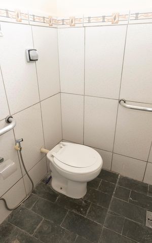 Casa para alugar com 80m², 3 quartos e 2 vagasBanheiro