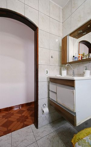 Casa à venda com 150m², 3 quartos e 2 vagas