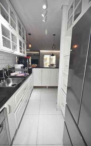 Apartamento para alugar com 79m², 2 quartos e 2 vagas Apartamento para alugar com 79m², 2 quartos e 2 vagasCozinha