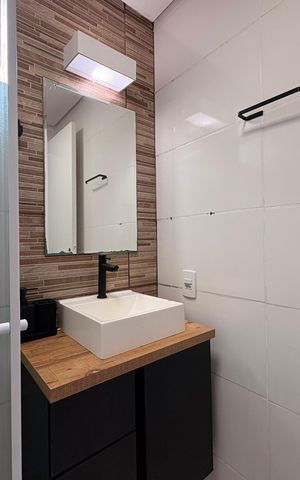Apartamento à venda com 53m², 2 quartos e 1 vaga Apartamento à venda com 53m², 2 quartos e 1 vagaBanheiro