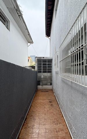 Casa para alugar com 100m², 2 quartos e 2 vagas Casa para alugar com 100m², 2 quartos e 2 vagasQuintal