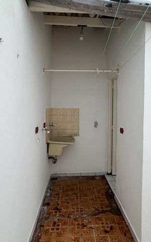 Casa para alugar com 100m², 2 quartos e 2 vagas Casa para alugar com 100m², 2 quartos e 2 vagasÁrea de Serviço