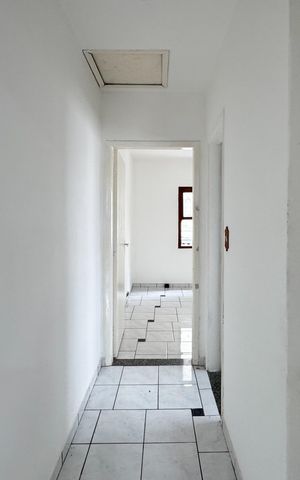 Casa para alugar com 100m², 2 quartos e 2 vagas Casa para alugar com 100m², 2 quartos e 2 vagasAcesso - Quartos