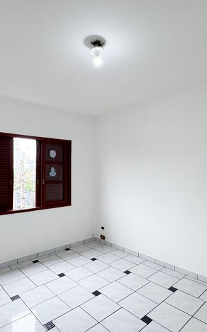 Casa para alugar com 100m², 2 quartos e 2 vagas Casa para alugar com 100m², 2 quartos e 2 vagasQuarto 2
