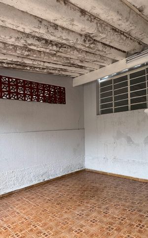 Casa para alugar com 100m², 2 quartos e 2 vagas Casa para alugar com 100m², 2 quartos e 2 vagasGaragem