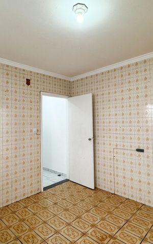Casa para alugar com 100m², 2 quartos e 2 vagas Casa para alugar com 100m², 2 quartos e 2 vagasCozinha