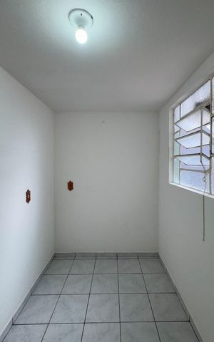 Casa para alugar com 100m², 2 quartos e 2 vagas Casa para alugar com 100m², 2 quartos e 2 vagasQuarto de Serviço