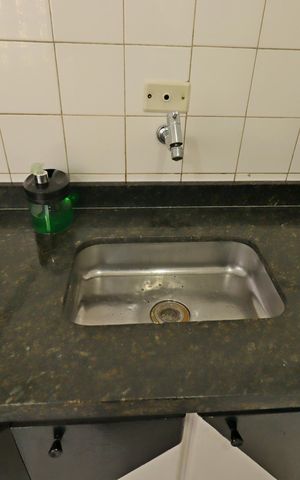 Apartamento para alugar com 56m², 2 quartos e 1 vagaCozinha - Pia