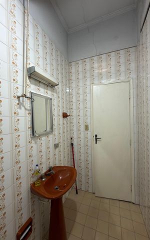 Casa à venda com 108m², 2 quartos e 1 vaga Casa à venda com 108m², 2 quartos e 1 vagaBanheiro Social
