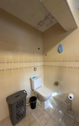 Casa de condomínio para alugar com 380m², 4 quartos e 3 vagasQuarto 1 - Suíte Banheiro 