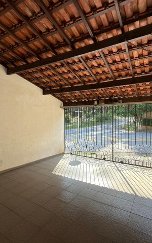 Casa de condomínio para alugar com 380m², 4 quartos e 3 vagasGaragem