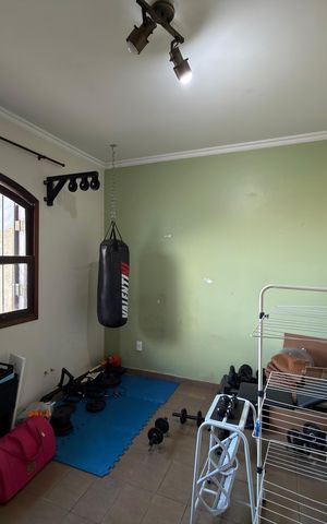Casa de condomínio para alugar com 380m², 4 quartos e 3 vagasAcademia