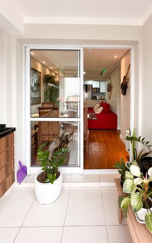 Apartamento à venda com 65m², 2 quartos e 1 vaga Apartamento à venda com 65m², 2 quartos e 1 vagaSacada
