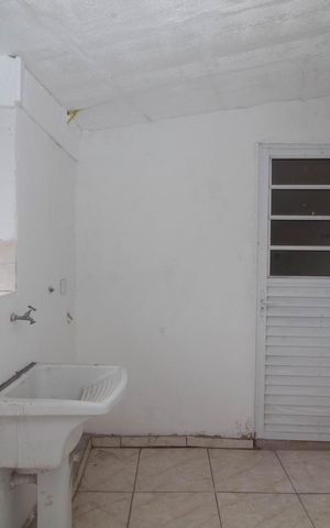 Studio para alugar com 30m², 1 quarto e sem vaga Studio para alugar com 30m², 1 quarto e sem vagaÁrea de Serviço