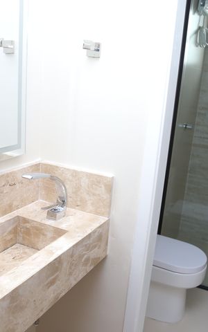 Apartamento à venda com 82m², 3 quartos e 2 vagasBanheiro