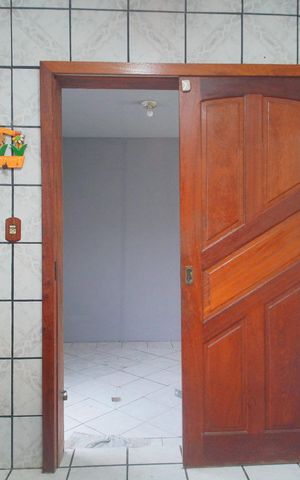 Casa à venda com 220m², 4 quartos e 4 vagasCozinha