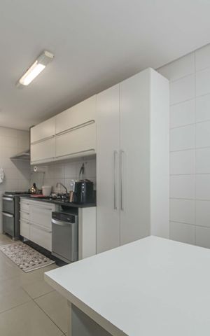 Apartamento à venda com 163m², 3 quartos e 3 vagas Apartamento à venda com 163m², 3 quartos e 3 vagasCozinha