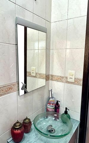 Casa à venda com 200m², 2 quartos e 5 vagas Casa à venda com 200m², 2 quartos e 5 vagasBanheiro da Suíte 2