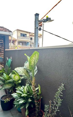 Casa à venda com 200m², 2 quartos e 5 vagas Casa à venda com 200m², 2 quartos e 5 vagasCorredor