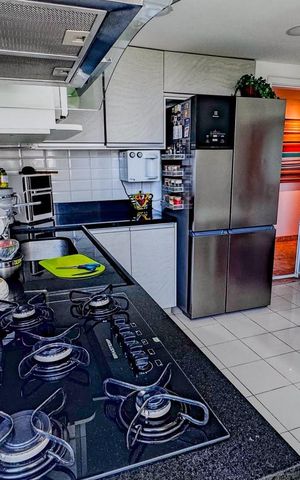 Apartamento à venda com 164m², 4 quartos e 3 vagas