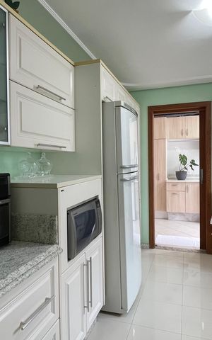 Casa para alugar com 352m², 2 quartos e 6 vagas Casa para alugar com 352m², 2 quartos e 6 vagasCozinha