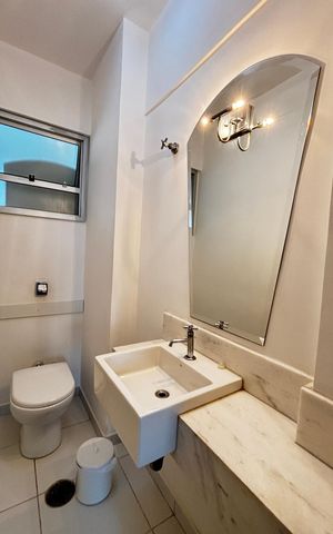Apartamento para alugar com 141m², 3 quartos e 2 vagas Apartamento para alugar com 141m², 3 quartos e 2 vagasLavabo