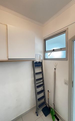 Apartamento para alugar com 141m², 3 quartos e 2 vagas Apartamento para alugar com 141m², 3 quartos e 2 vagasArea de Serviço - Despensa