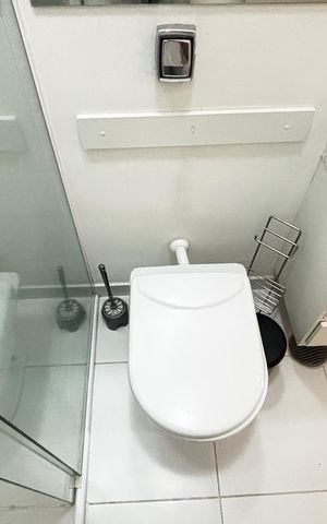 Apartamento para alugar com 141m², 3 quartos e 2 vagas Apartamento para alugar com 141m², 3 quartos e 2 vagasBanheiro