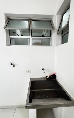 Apartamento para alugar com 141m², 3 quartos e 2 vagas Apartamento para alugar com 141m², 3 quartos e 2 vagasArea de Serviço