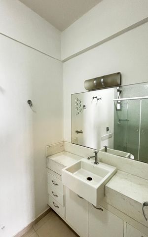 Apartamento para alugar com 141m², 3 quartos e 2 vagas Apartamento para alugar com 141m², 3 quartos e 2 vagasBanheiro da Suíte
