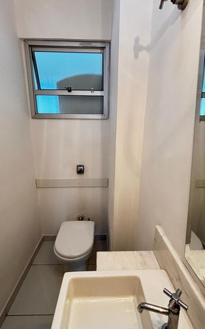 Apartamento para alugar com 141m², 3 quartos e 2 vagas Apartamento para alugar com 141m², 3 quartos e 2 vagasLavabo
