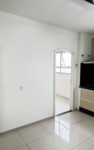 Apartamento para alugar com 141m², 3 quartos e 2 vagas Apartamento para alugar com 141m², 3 quartos e 2 vagasCozinha