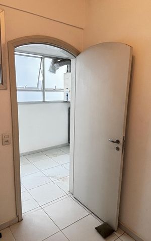 Apartamento para alugar com 141m², 3 quartos e 2 vagas Apartamento para alugar com 141m², 3 quartos e 2 vagasArea de Serviço - Despensa