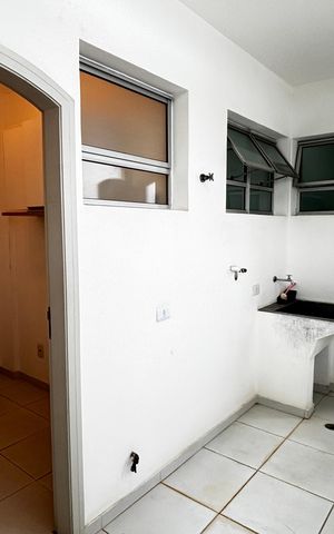 Apartamento para alugar com 141m², 3 quartos e 2 vagas Apartamento para alugar com 141m², 3 quartos e 2 vagasArea de Serviço