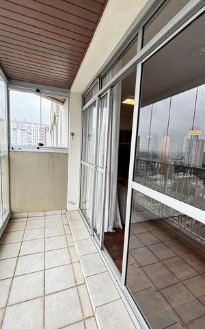 Apartamento para alugar com 141m², 3 quartos e 2 vagas Apartamento para alugar com 141m², 3 quartos e 2 vagasSala - Sala de Jantar Varanda