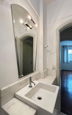 Apartamento para alugar com 141m², 3 quartos e 2 vagas Apartamento para alugar com 141m², 3 quartos e 2 vagasLavabo