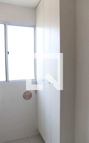 Apartamento à venda com 49m², 2 quartos e 1 vagaCozinha e Área de Serviço