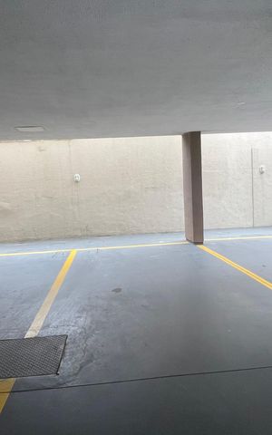 Apartamento para alugar com 88m², 2 quartos e 1 vaga Apartamento para alugar com 88m², 2 quartos e 1 vagaGaragem