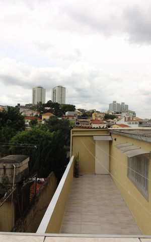 Casa para alugar com 70m², 1 quarto e sem vagavaranda com área de serviço e churrasqueira