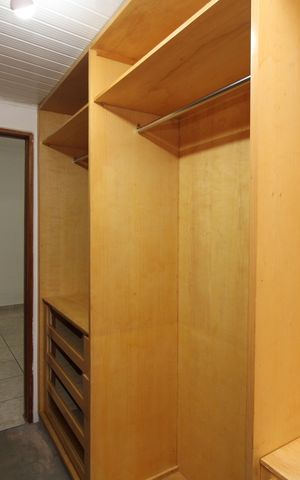 Casa para alugar com 70m², 1 quarto e sem vagaCloset do quarto
