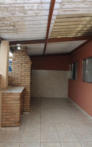 Casa para alugar com 70m², 1 quarto e sem vagavaranda com área de serviço e churrasqueira