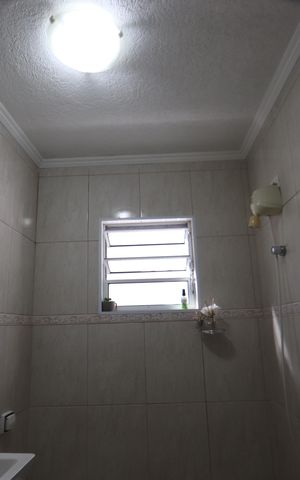 Casa à venda com 148m², 5 quartos e 1 vagaBanheiro de Baixo