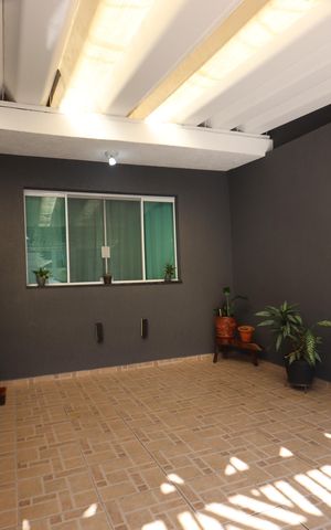 Casa à venda com 148m², 5 quartos e 1 vagaGaragem