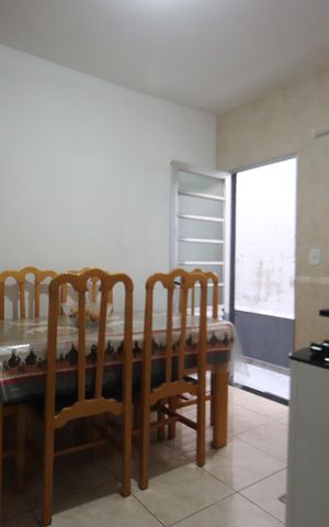 Casa à venda com 148m², 5 quartos e 1 vagaLavanderia e Lazer