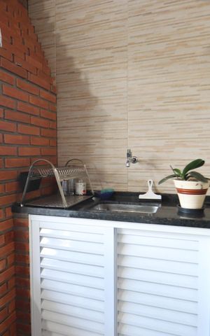 Casa à venda com 148m², 5 quartos e 1 vagaLavanderia e Lazer