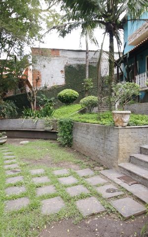 Casa de condomínio à venda com 700m², 4 quartos e 2 vagasQuintal 