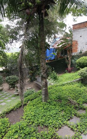 Casa de condomínio à venda com 700m², 4 quartos e 2 vagasQuintal 