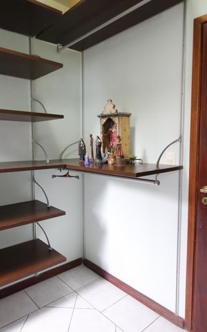 Casa de condomínio à venda com 700m², 4 quartos e 2 vagasCloset da suíte 4