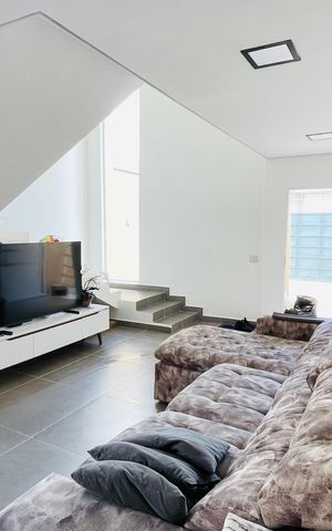 Casa para alugar com 150m², 3 quartos e 2 vagas Casa para alugar com 150m², 3 quartos e 2 vagasSala
